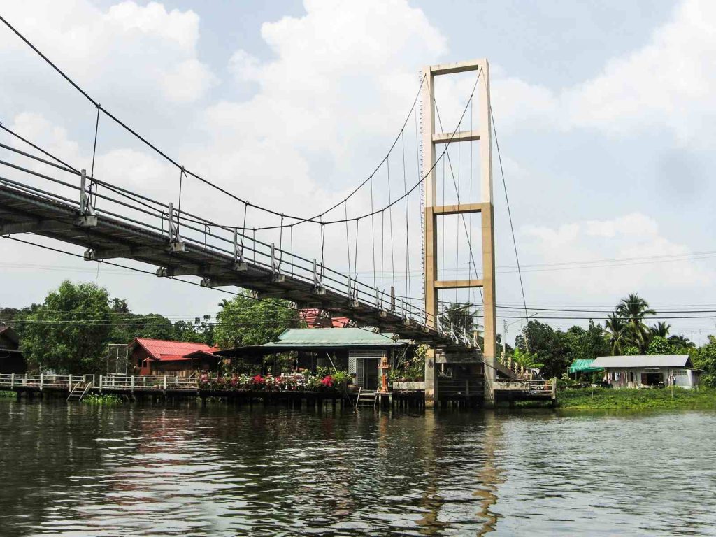 สะพานข้ามคลอง ตลาดขวัญเรียม ตลาดน้ำ กทม.