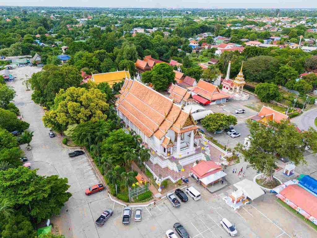 ไหว้พระอยุธยา 9 วัด เสริมบารมี ณ วัดหน้าพระเมรุราชิการาม